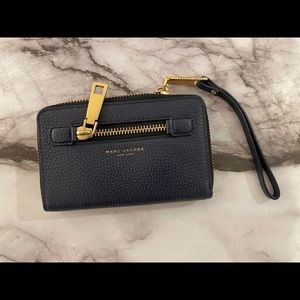 Marc Jacobs compact wallet and wristlet